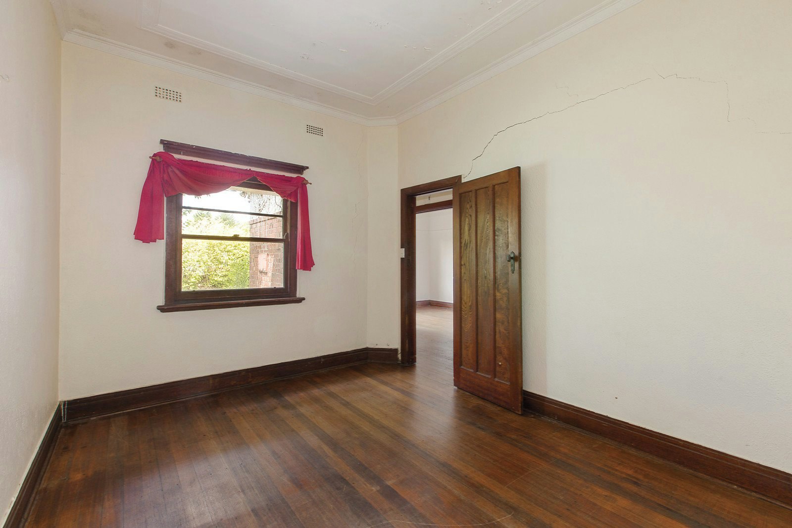 8 Glen Iris Road, Camberwell, VIC