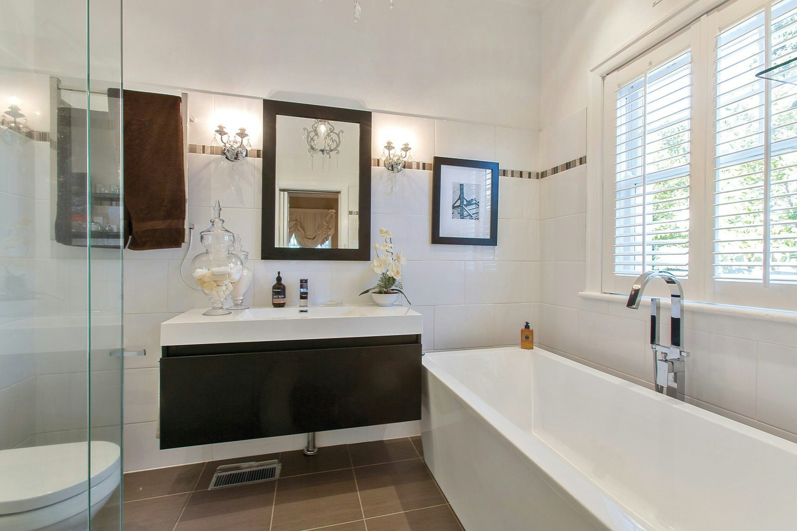 6 Miller Grove, Kew, VIC