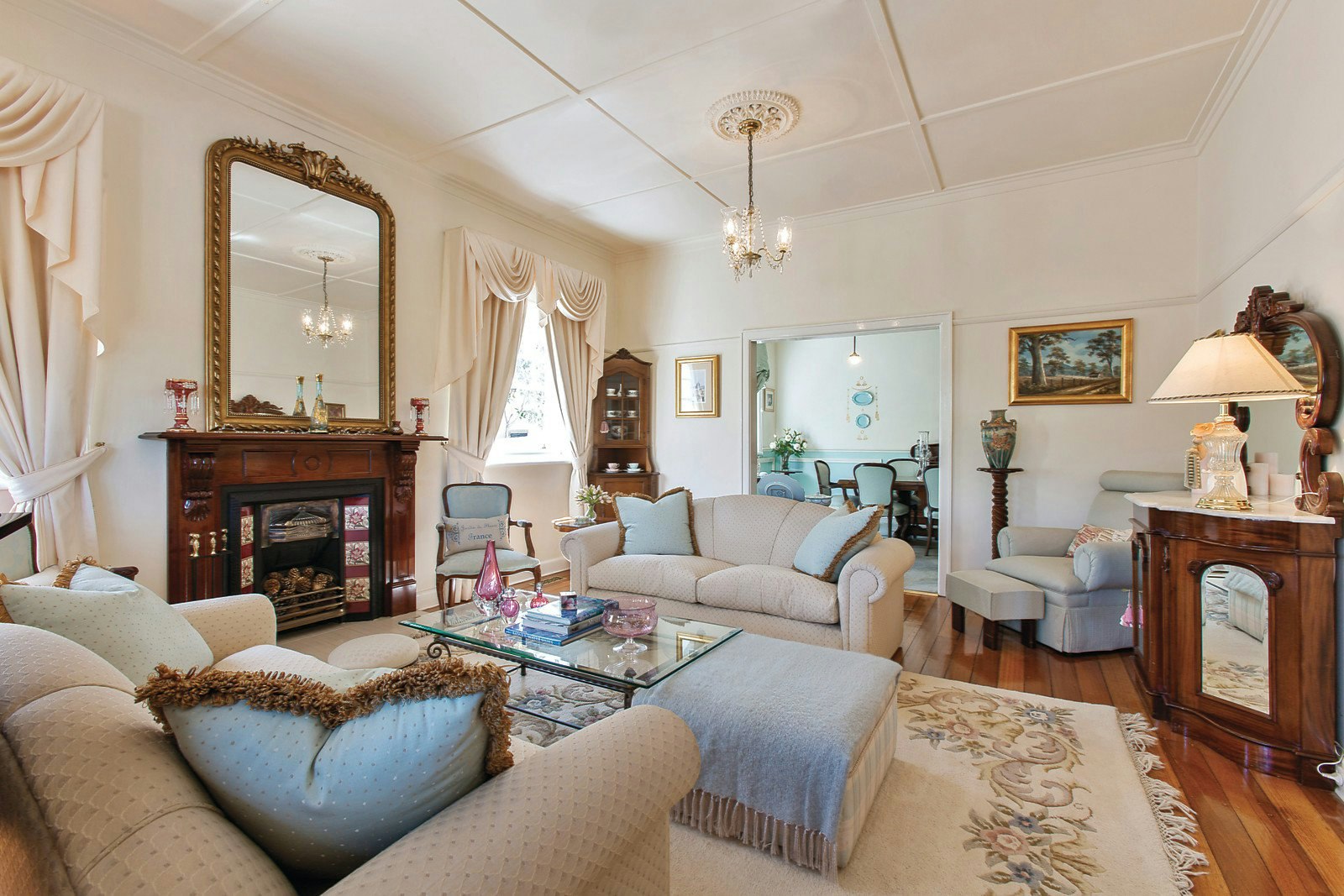 6 Miller Grove, Kew, VIC