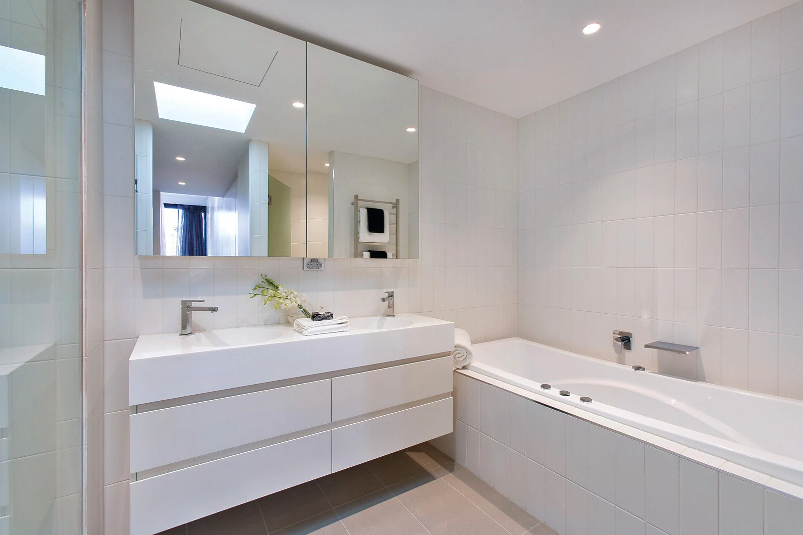 Penthouse,12 Spring Road, Malvern, VIC