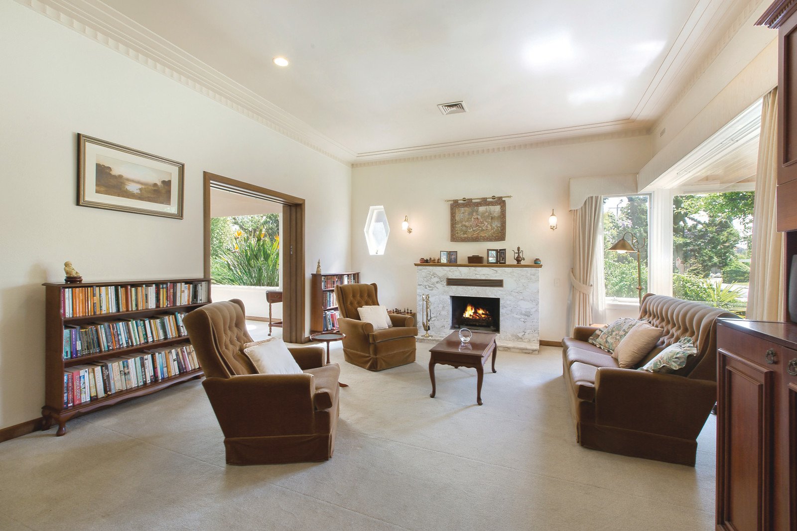 22 Inverness Way, Balwyn North - Thumbnail 2