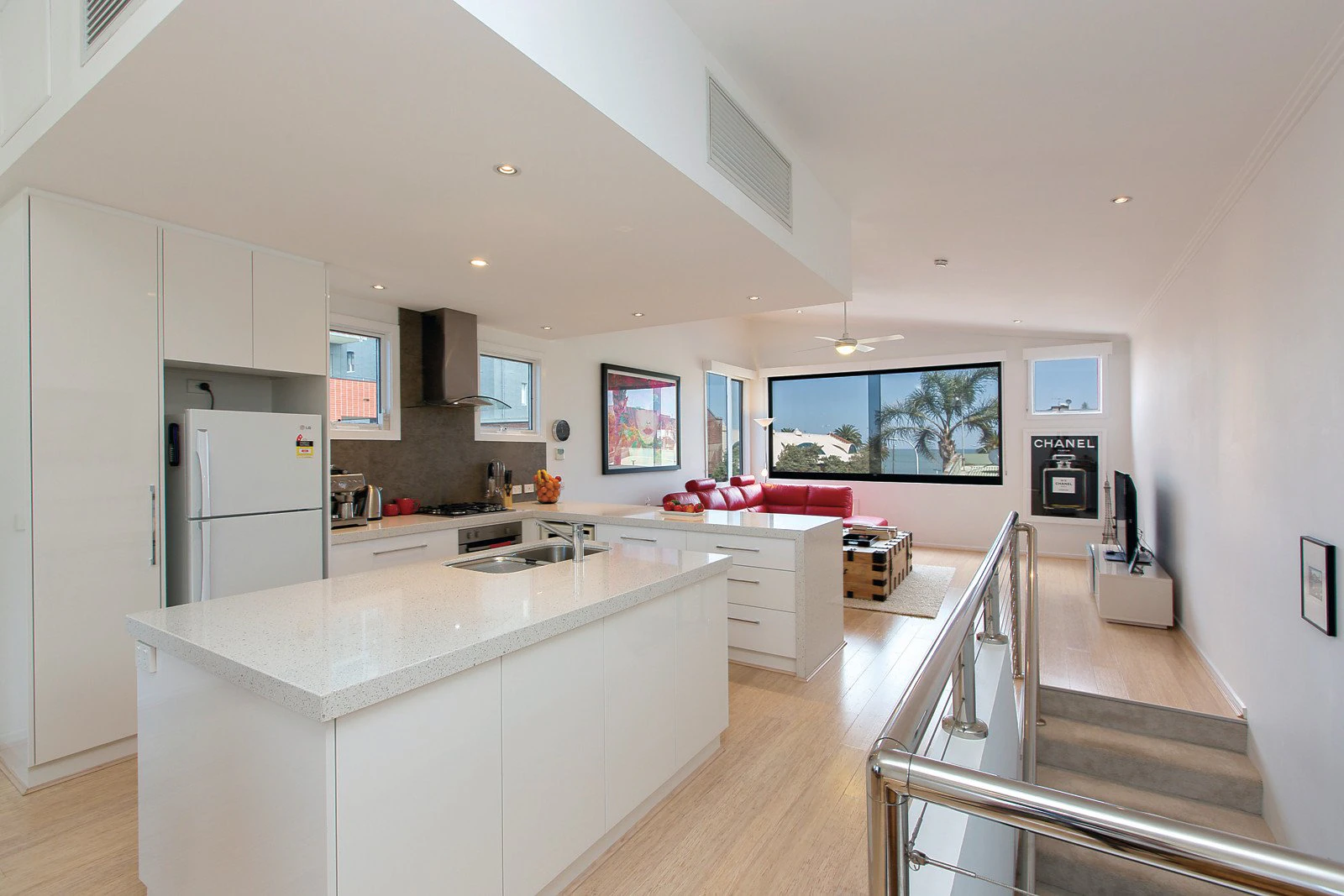 60/15 Beach Street, Port Melbourne, VIC