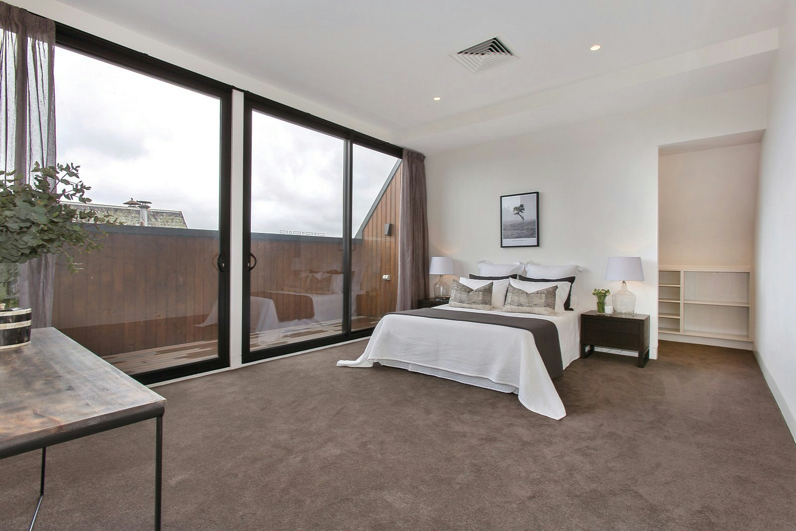 Penthouse,12 Spring Road, Malvern, VIC