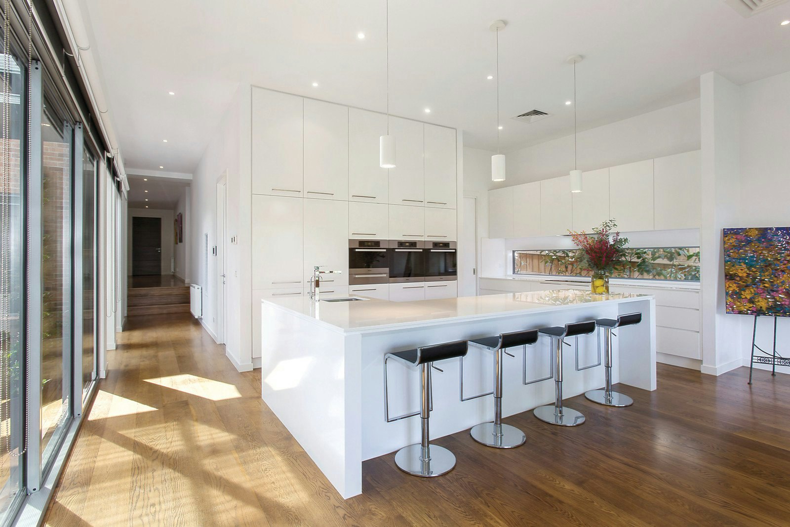 9 Sutton Parade, Mont Albert North, VIC