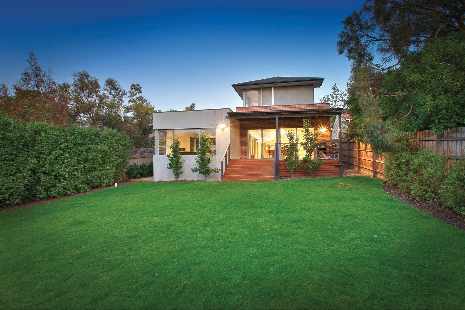 9 Sutton Parade, Mont Albert North, VIC