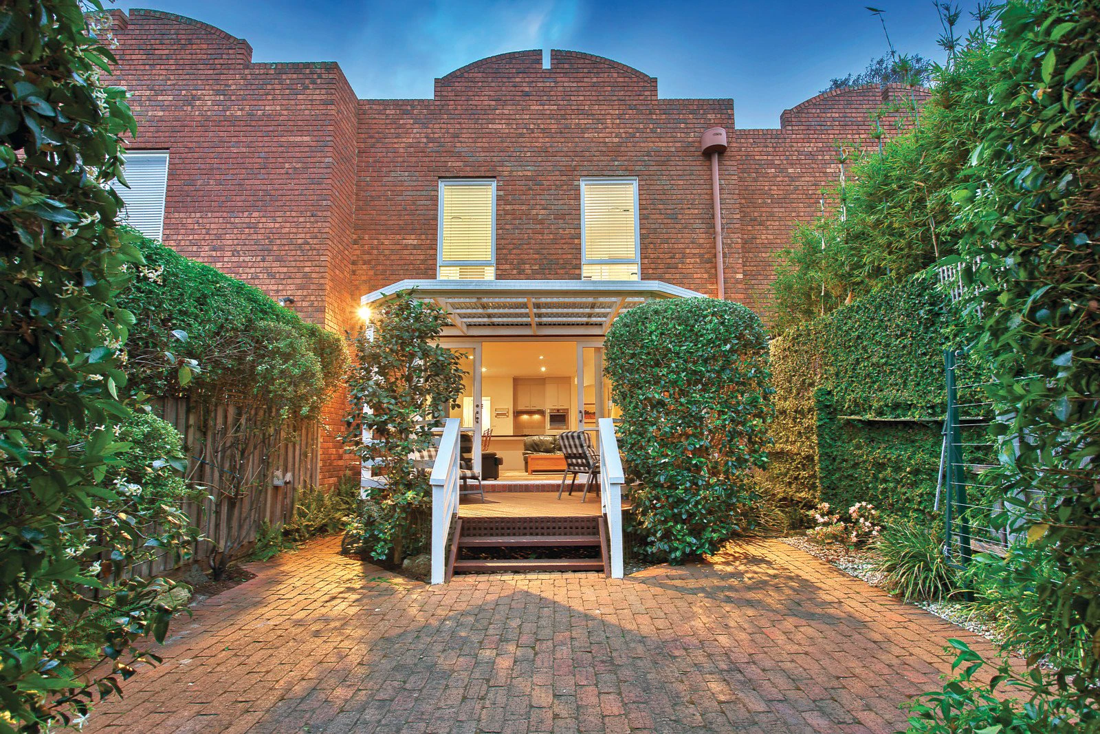 8A Barkly Avenue, Armadale, VIC