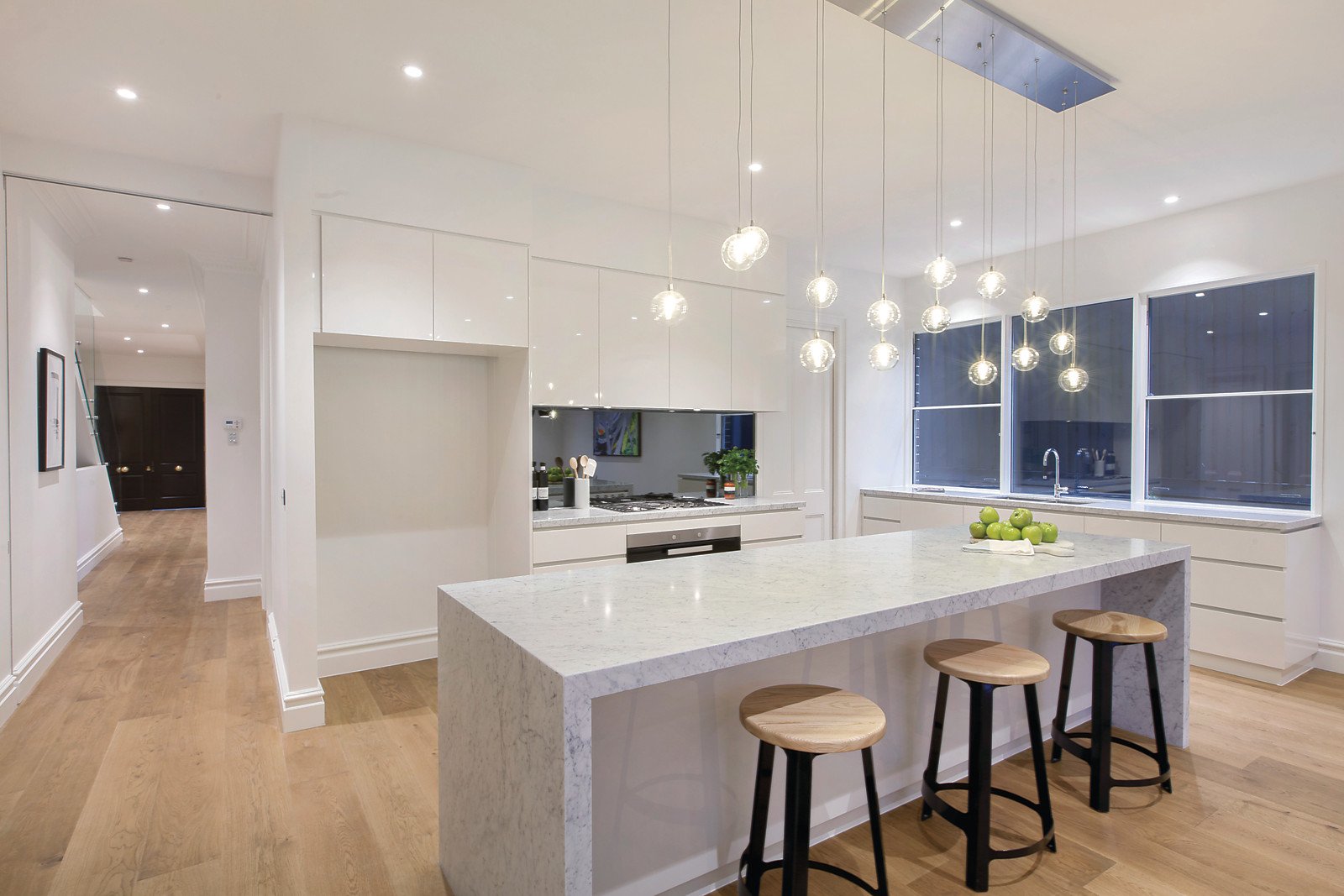1 Burne Court, Kew - Thumbnail 4
