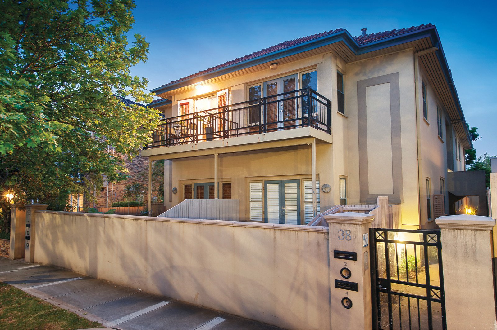 3/38 Pine Avenue, Elwood - Thumbnail 2
