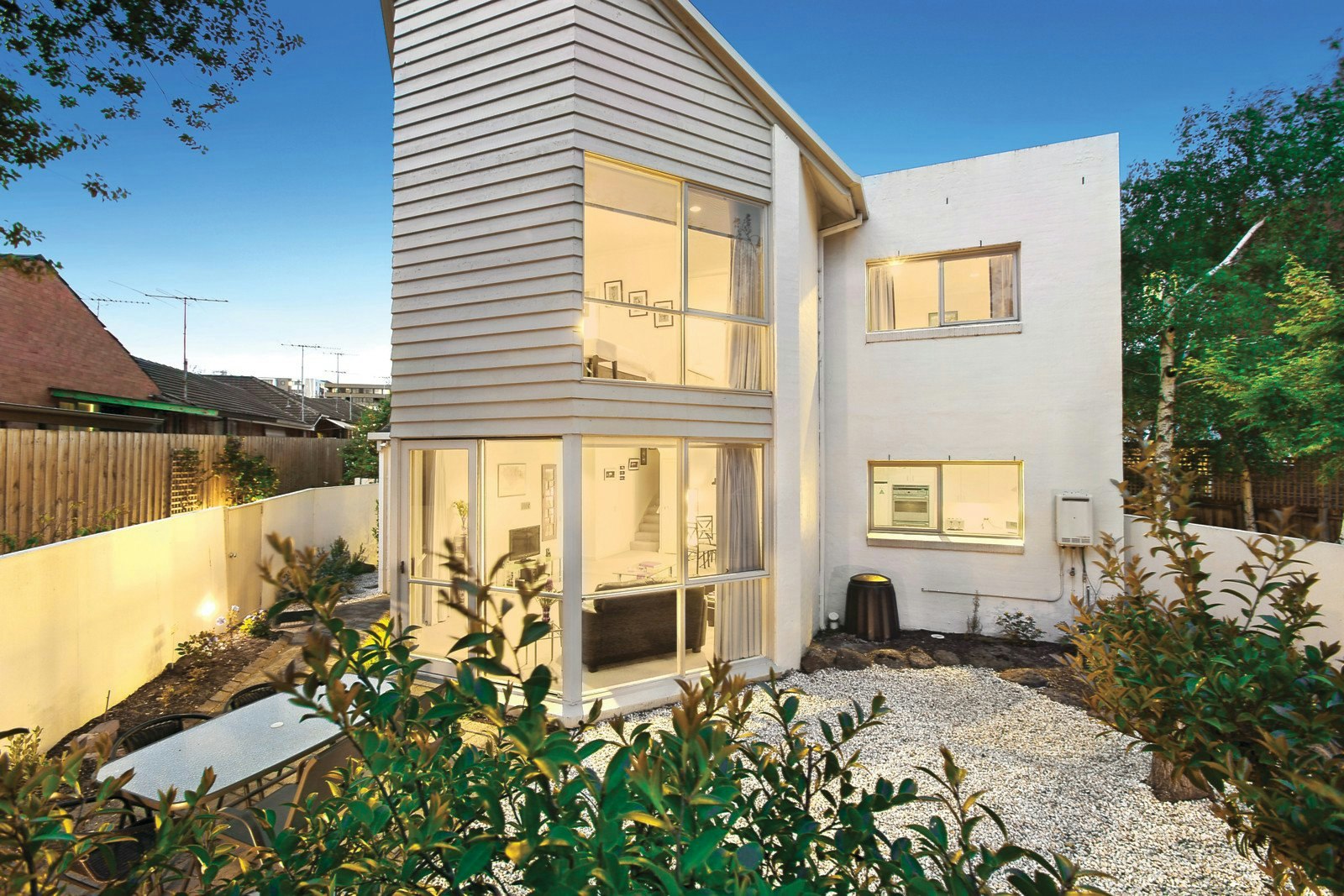 Andrew Gibbons Estate Agent Boroondara Marshall White