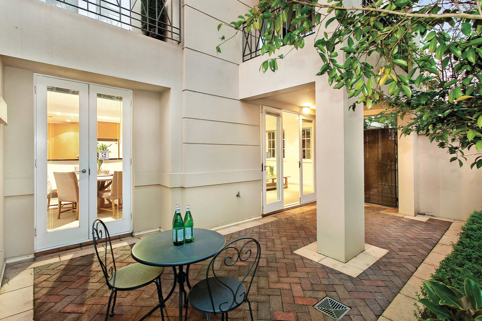 2/679 Toorak Road, Toorak - Image 1