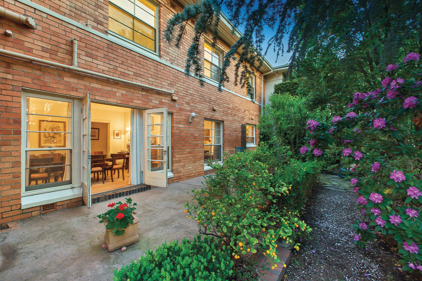 61 Albany Road, Toorak - Thumbnail 4