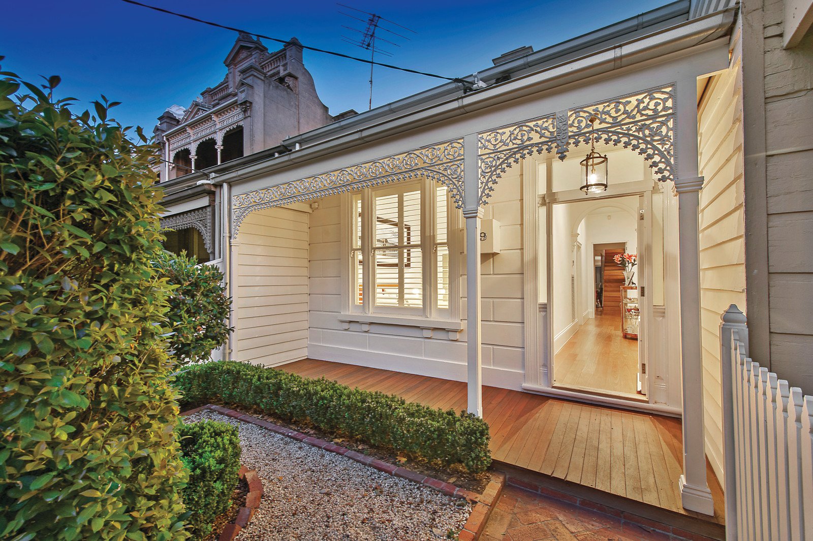 39 Kerferd Road, Albert Park - Thumbnail 2