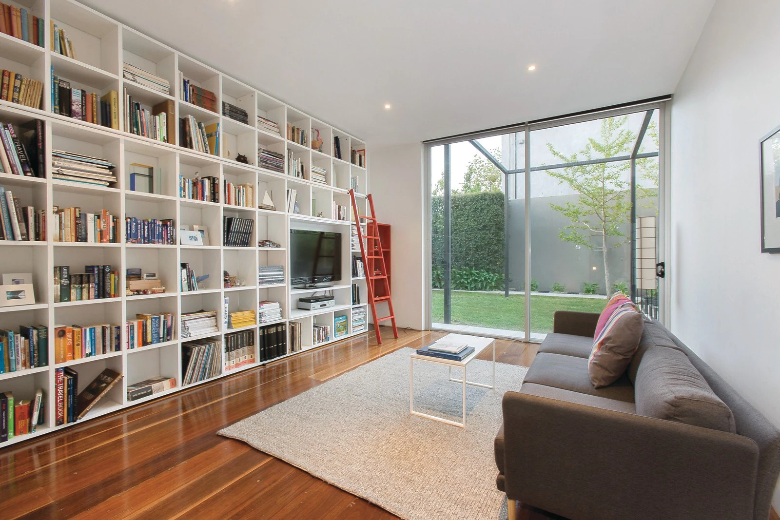 6a Henderson Avenue, Malvern, VIC