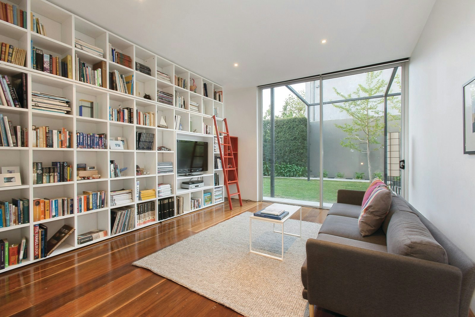 6a Henderson Avenue, Malvern, VIC