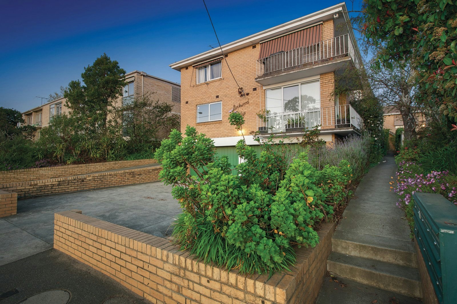 8/892 Burke Road, Canterbury, VIC