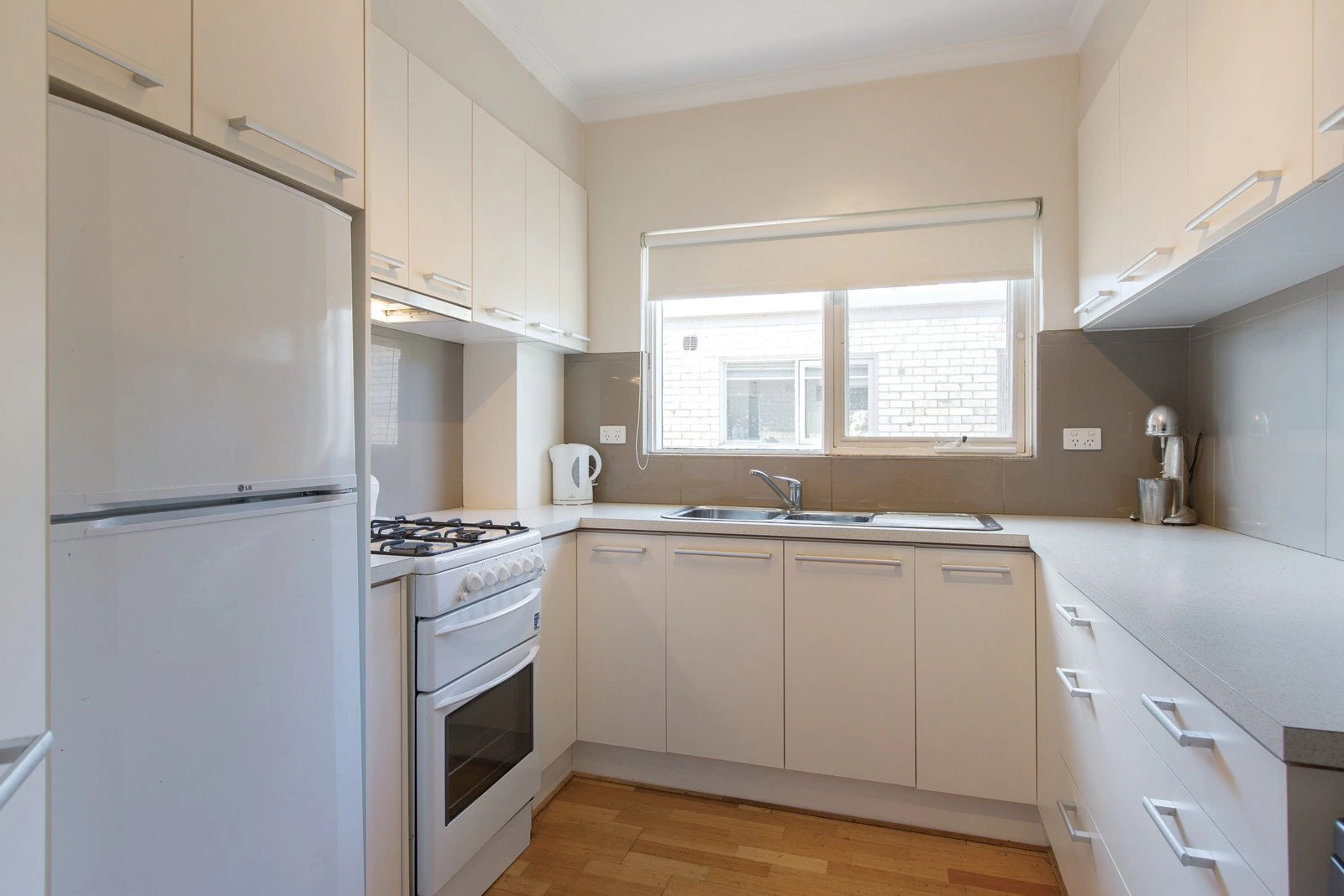 8/892 Burke Road, Canterbury, VIC