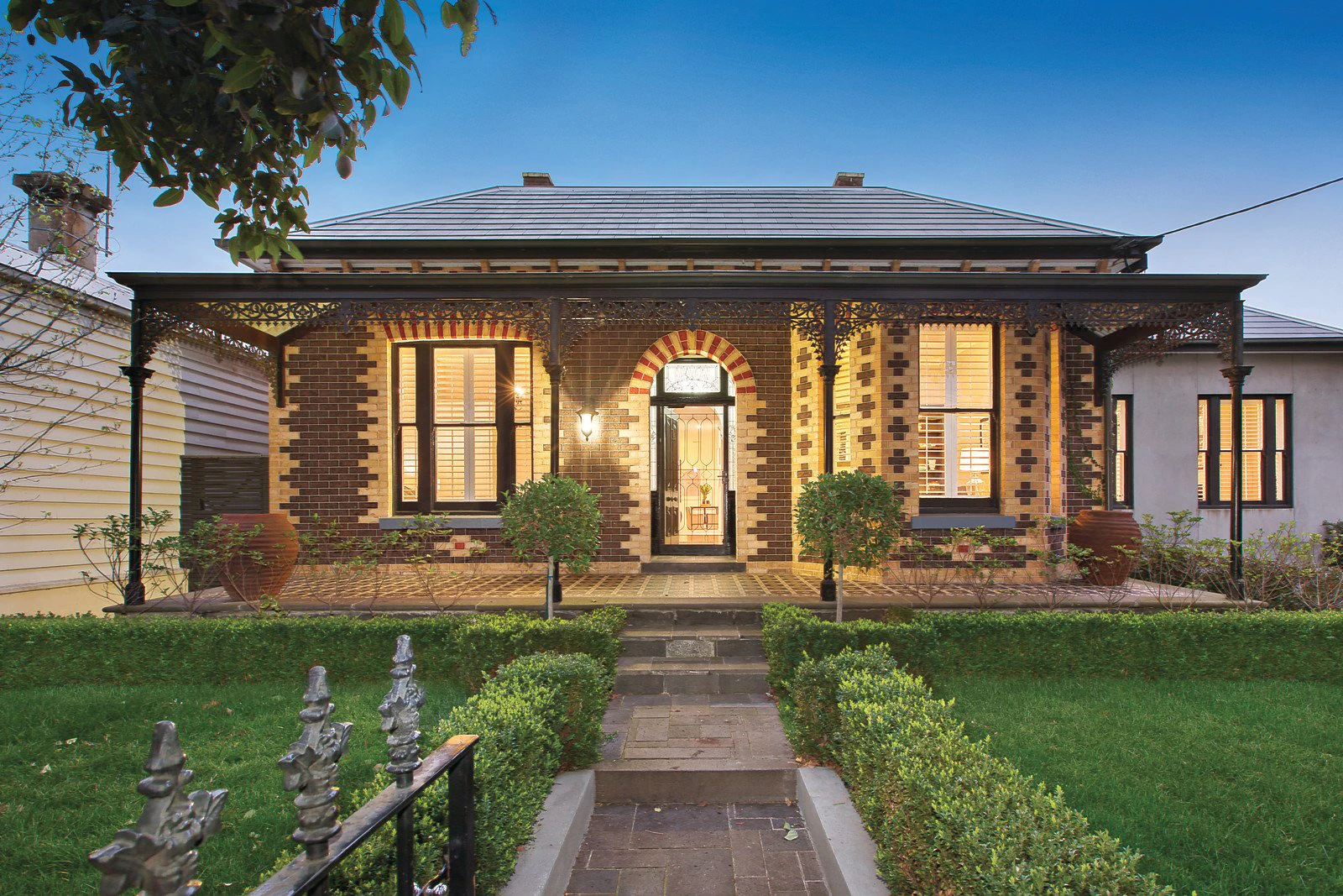 23 Malvern Grove, Caulfield North, VIC