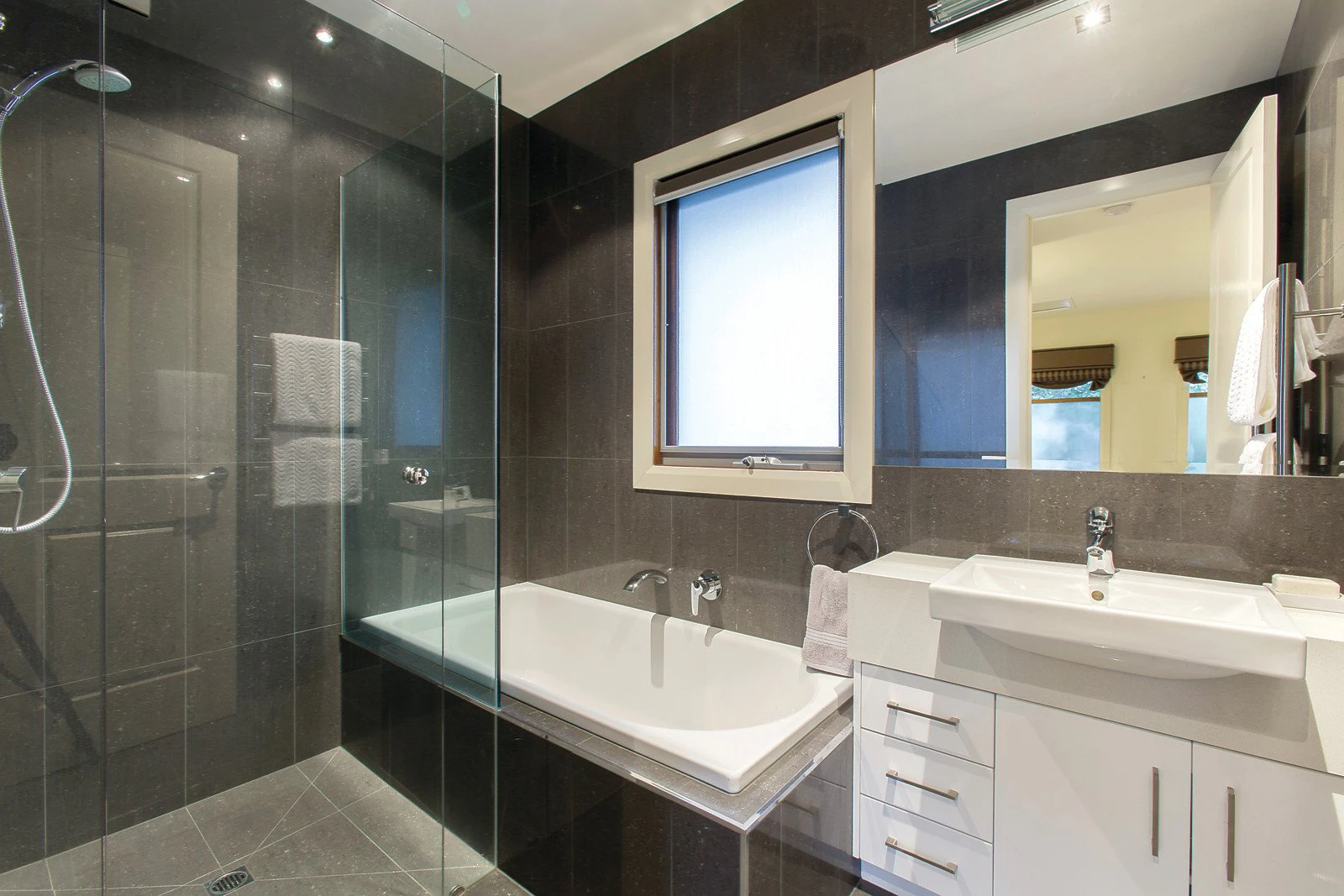 3/3 New Street, Surrey Hills, VIC
