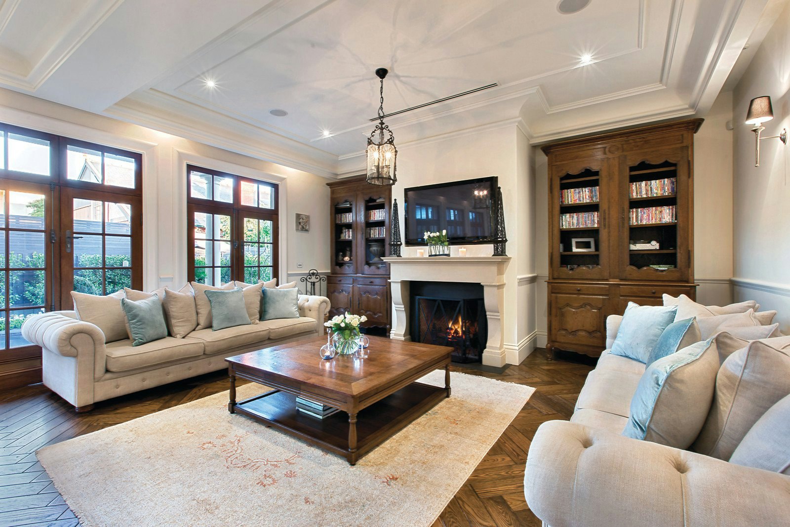 2a Alexandra Avenue, Canterbury, VIC