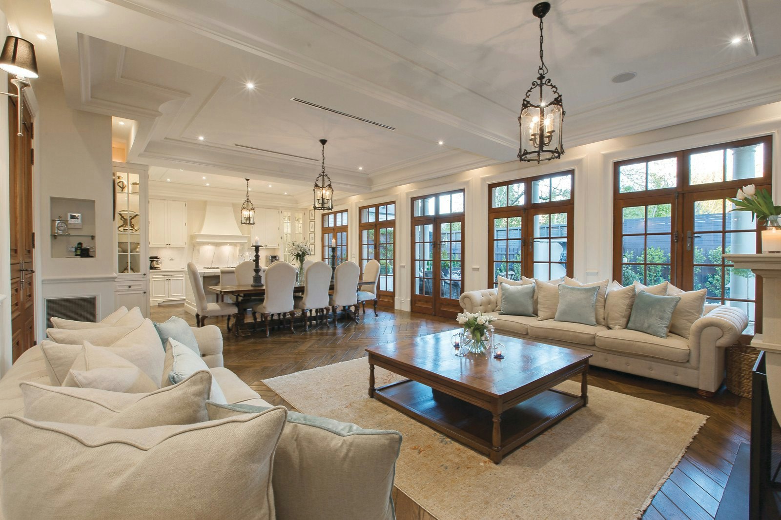 2a Alexandra Avenue, Canterbury, VIC