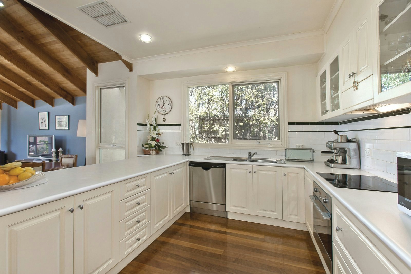 2 Corlett Street, Mont Albert North, VIC