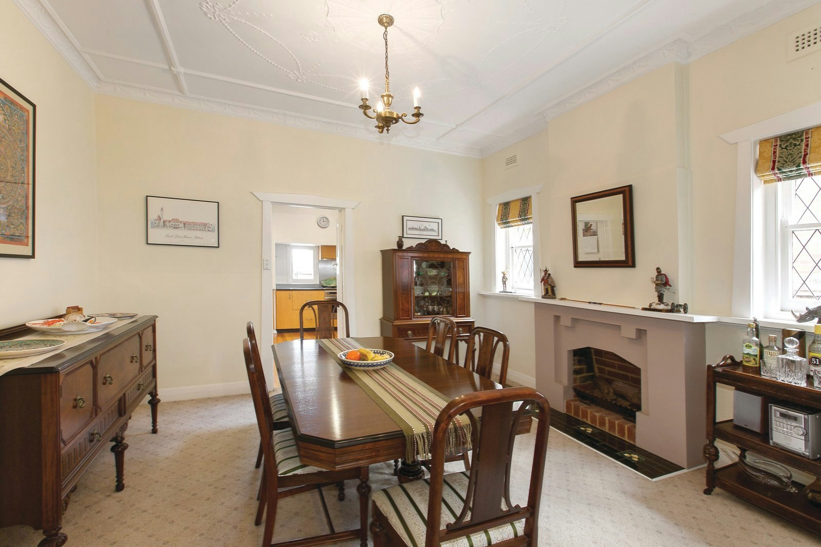 8 Heatherleigh Place, Malvern East, VIC