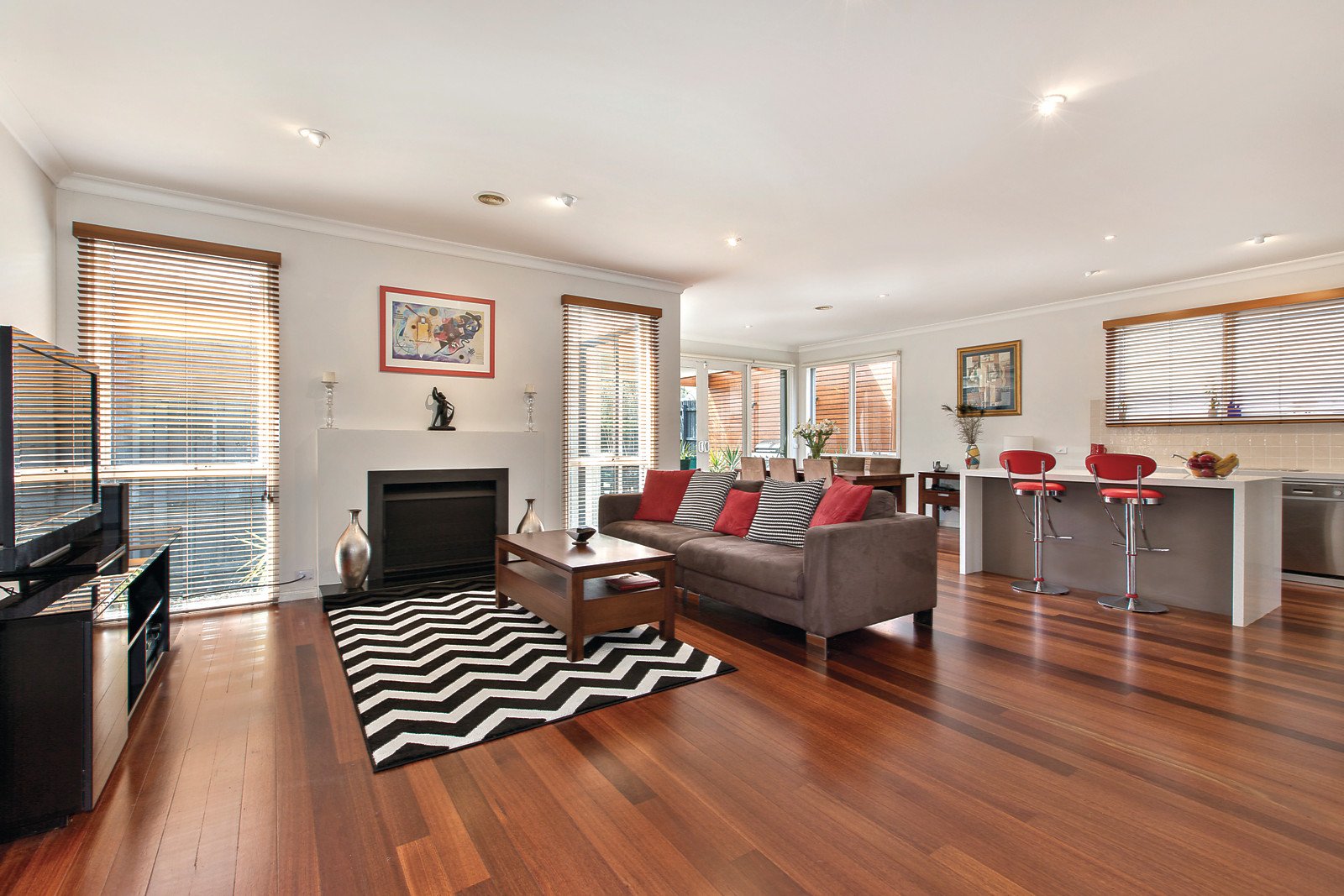33a Nelson Road, Camberwell - Thumbnail 2