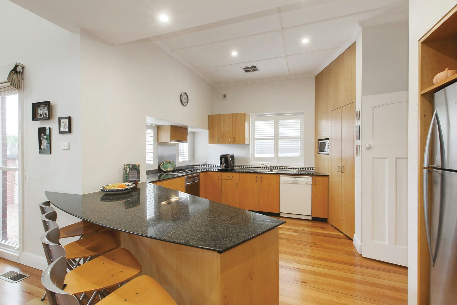 8 Heatherleigh Place, Malvern East, VIC