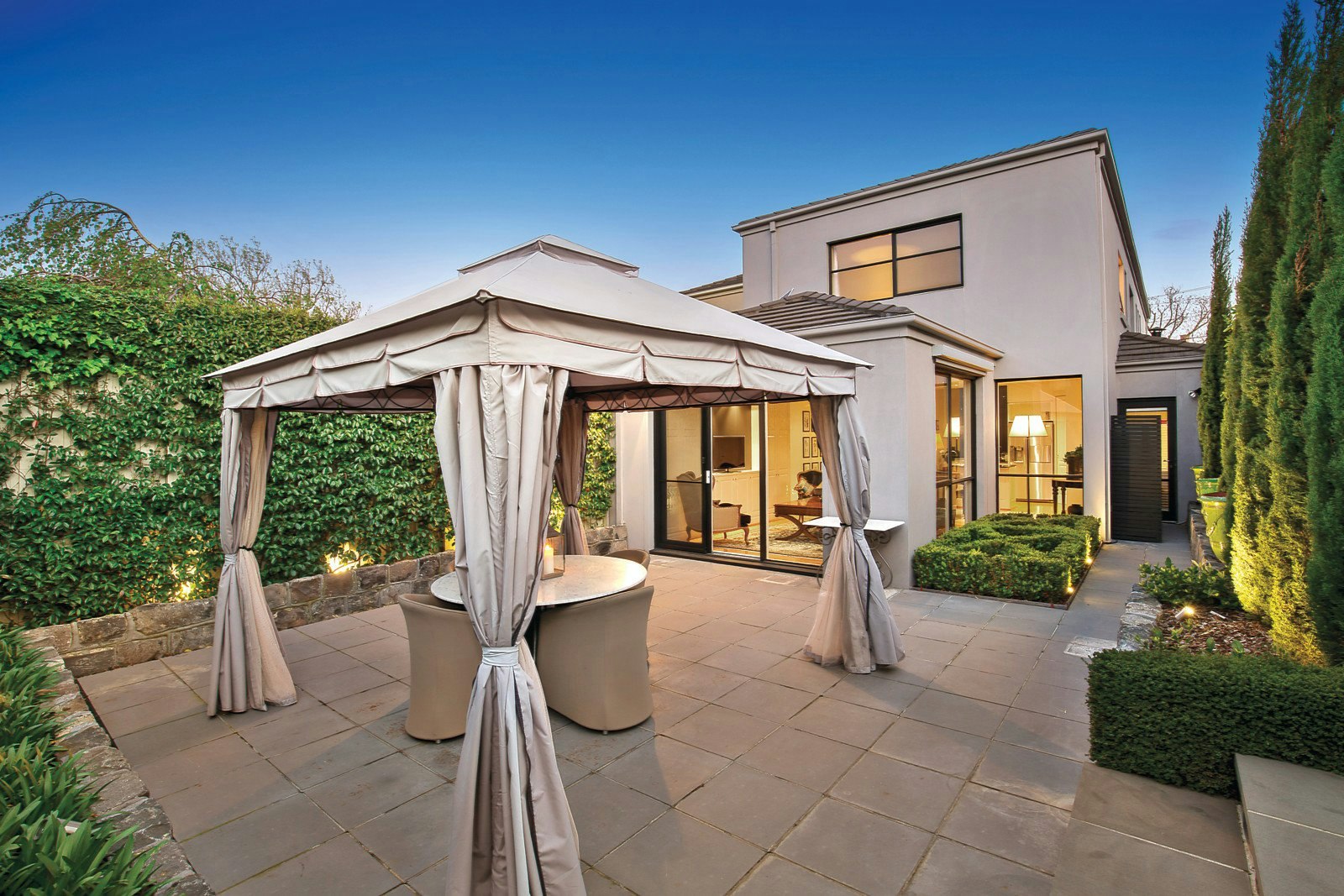 15 Glen Road, Toorak, VIC