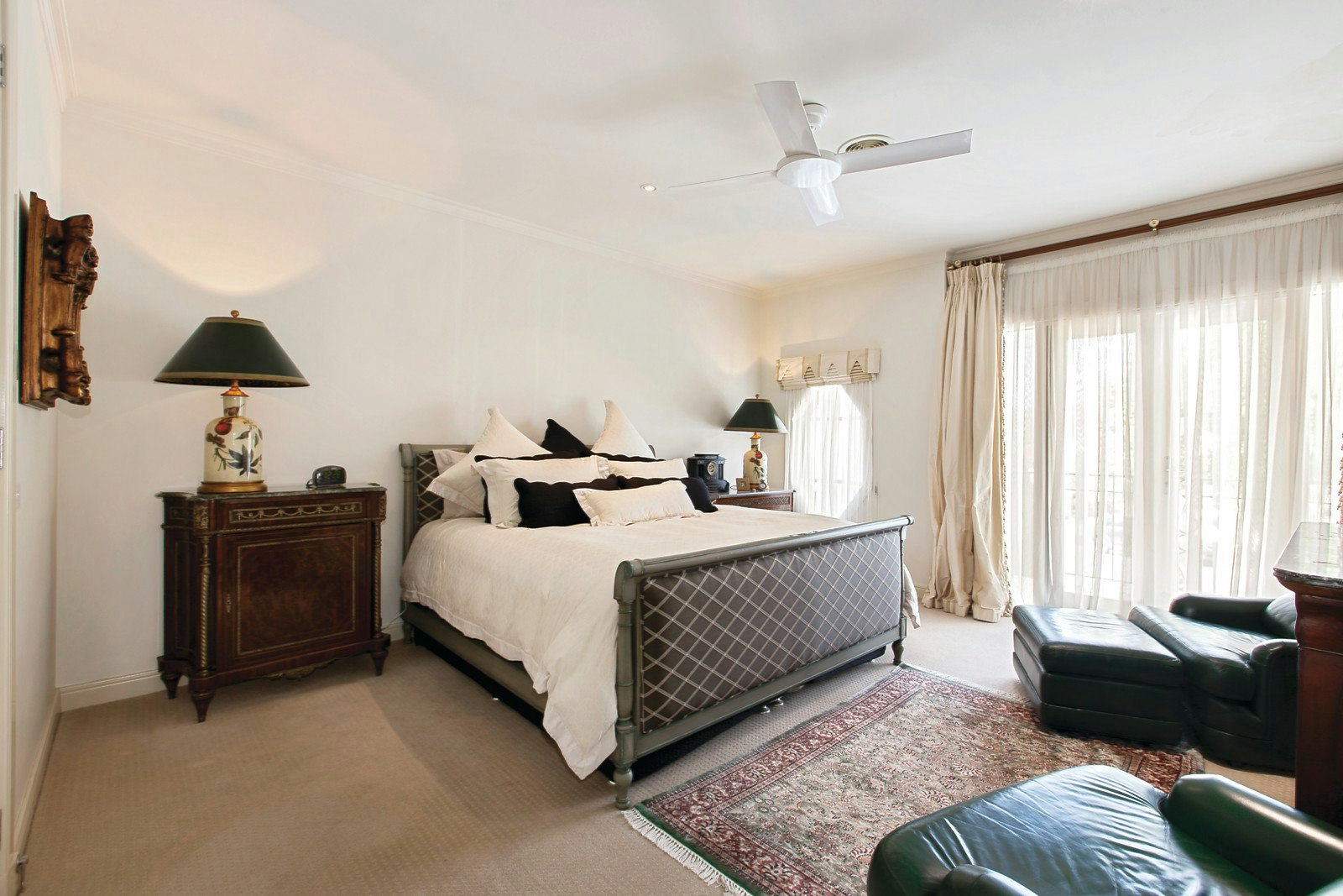 15 Glen Road, Toorak, VIC