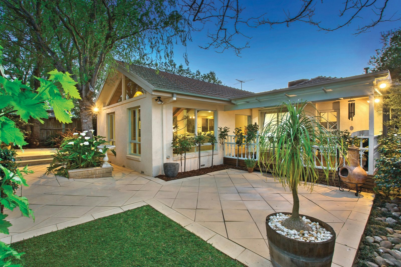 2 Corlett Street, Mont Albert North, VIC