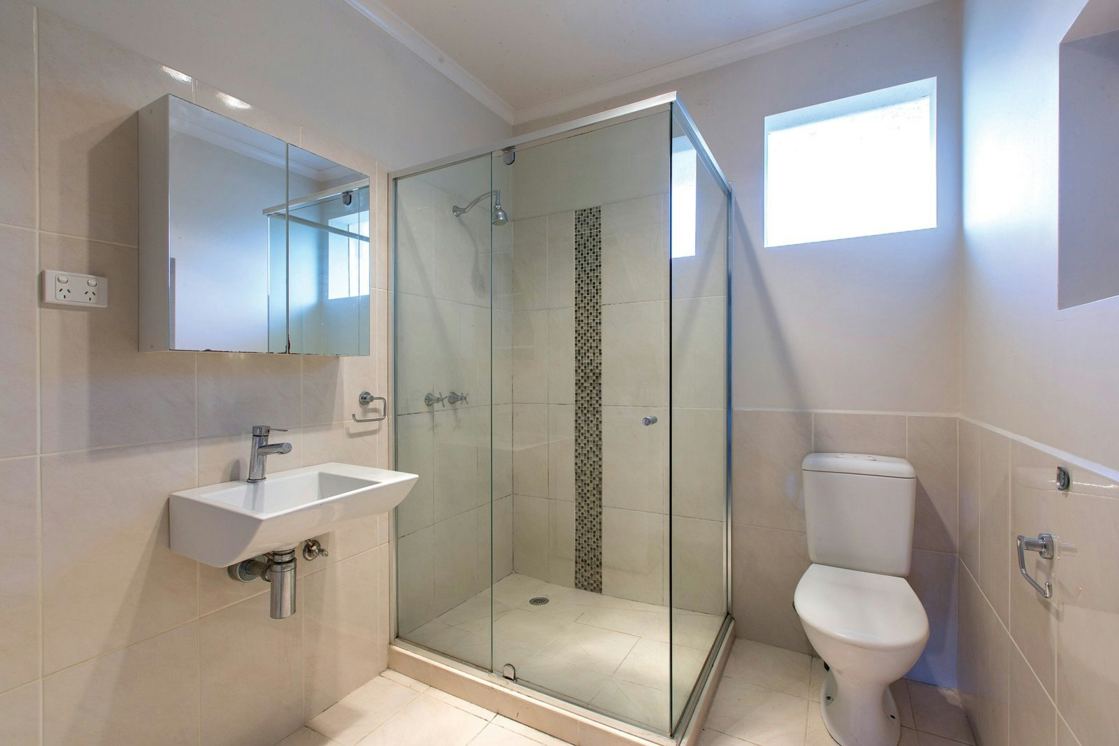 8/892 Burke Road, Canterbury, VIC