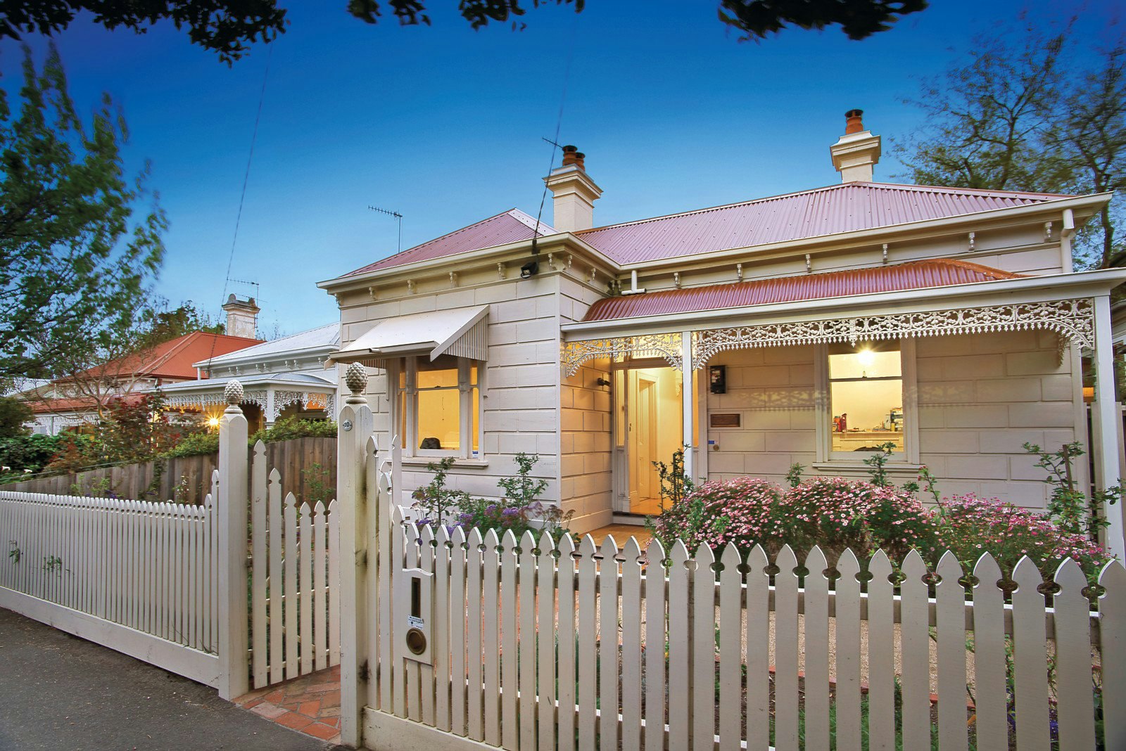 10 Fairbairn Road, Toorak, VIC