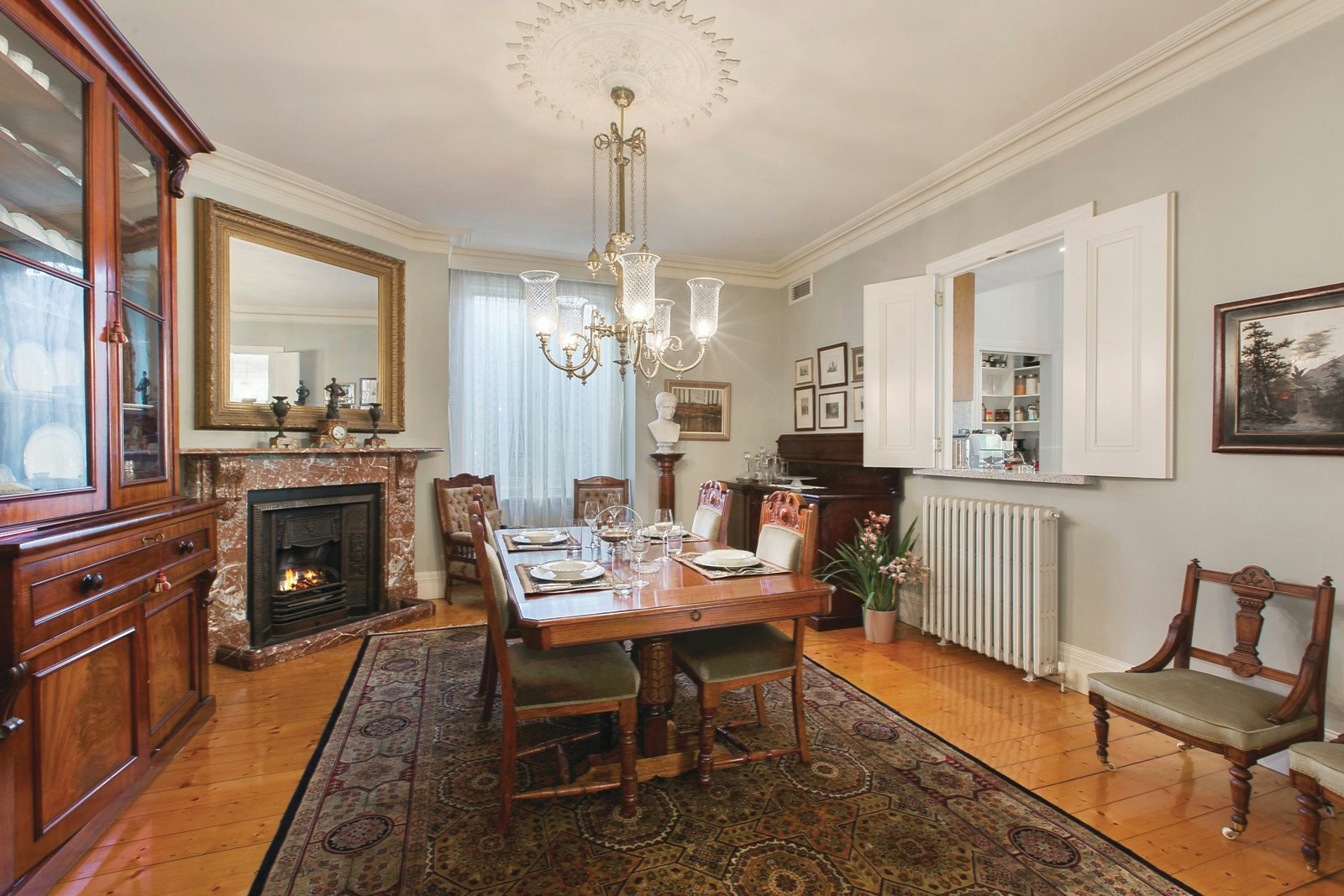 2-4 Mangarra Road, Canterbury, VIC