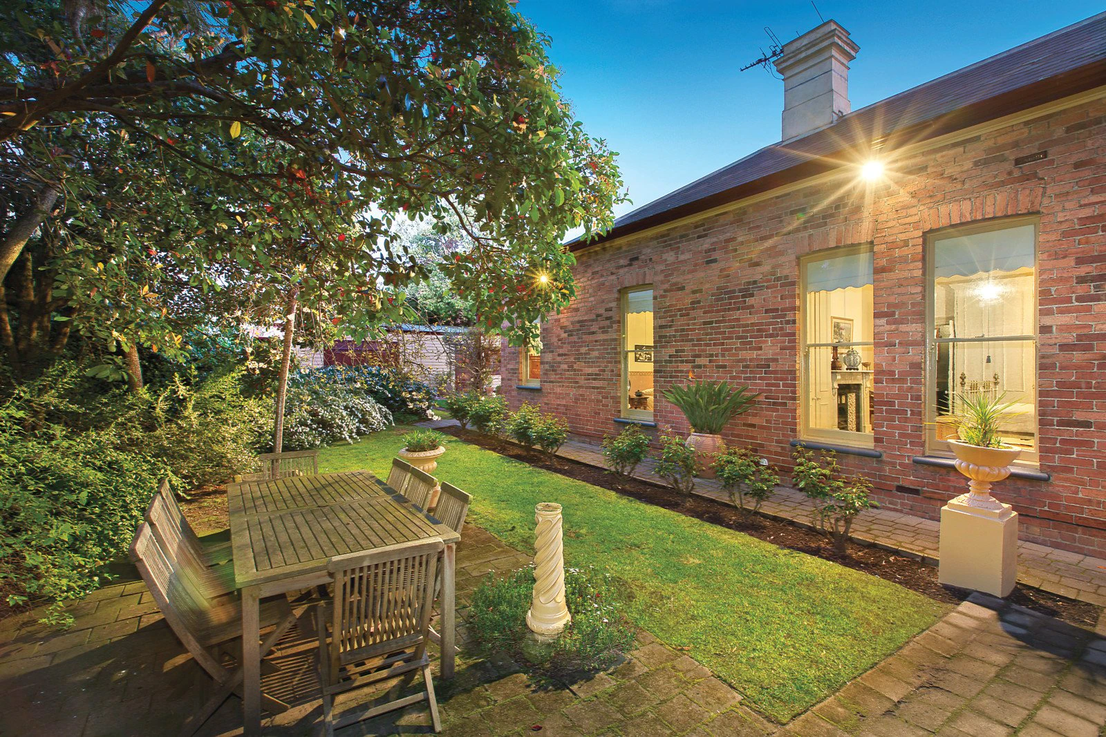 1 Beaconsfield Road, Hawthorn East, VIC