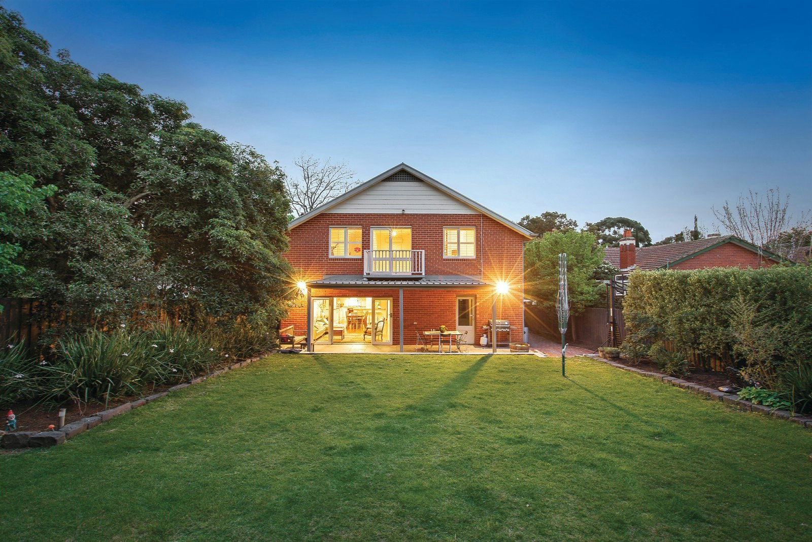 13 Compton Street, Canterbury, VIC