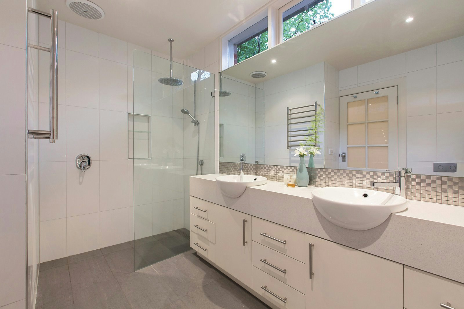 13 Compton Street, Canterbury, VIC