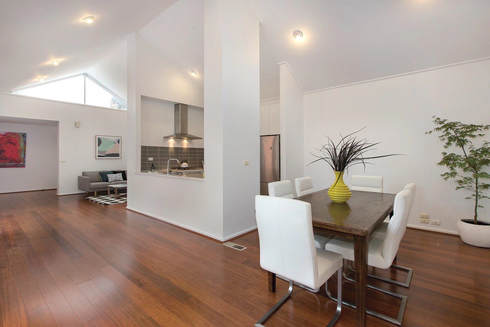 2/7 Henry Street, Balwyn, VIC