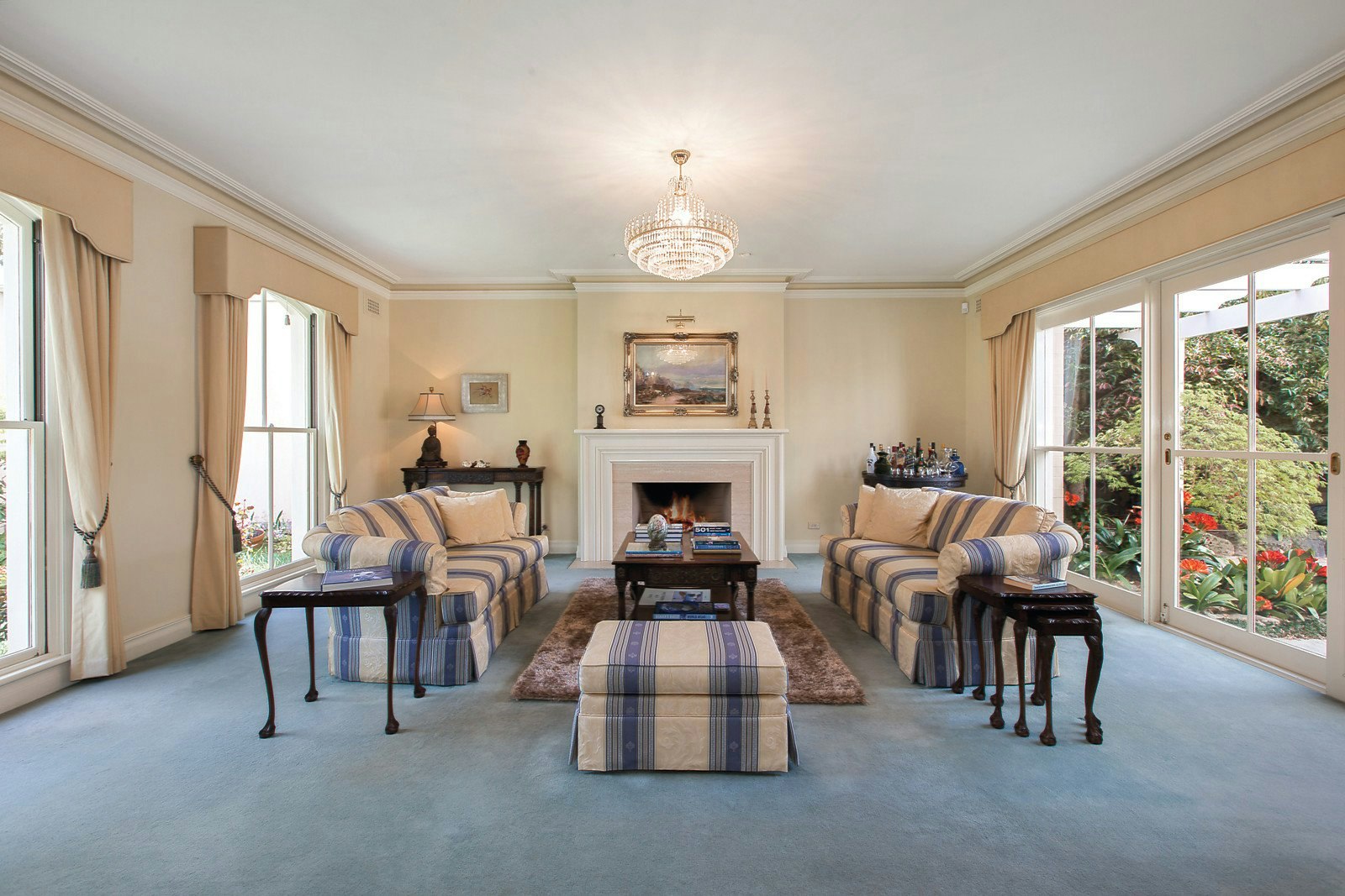 28 Mangarra Road, Canterbury, VIC