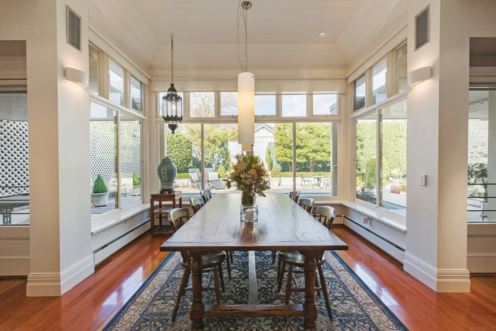 2-4 Mangarra Road, Canterbury, VIC