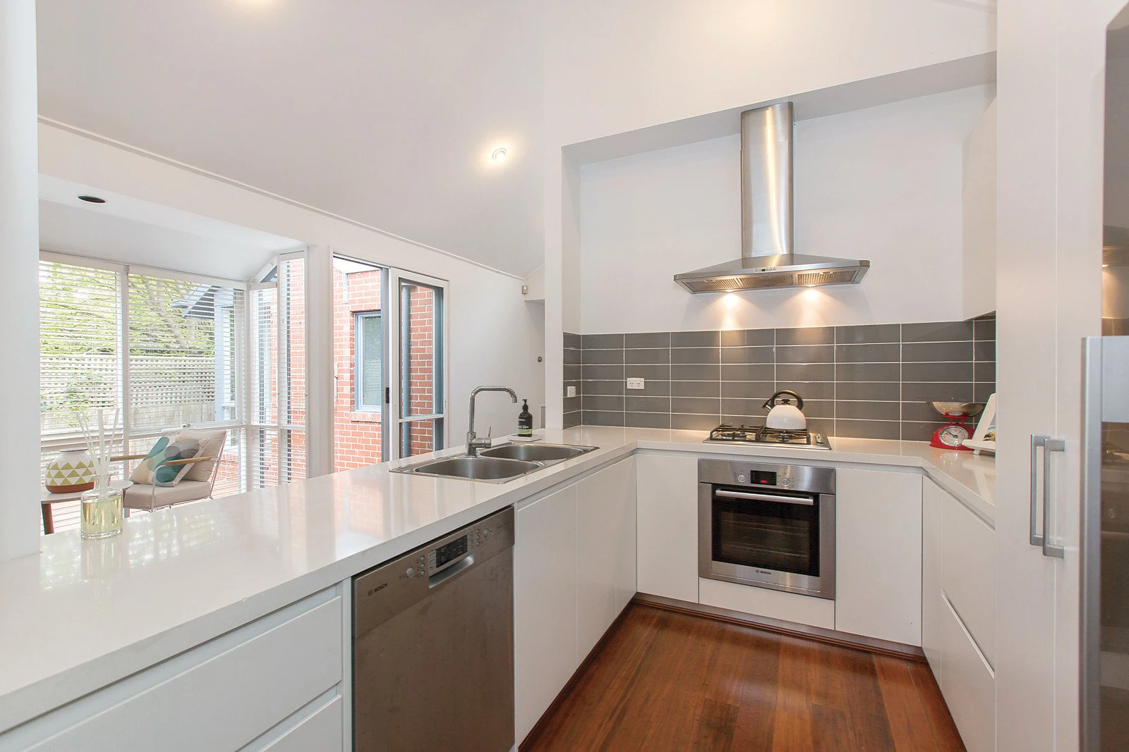 2/7 Henry Street, Balwyn, VIC