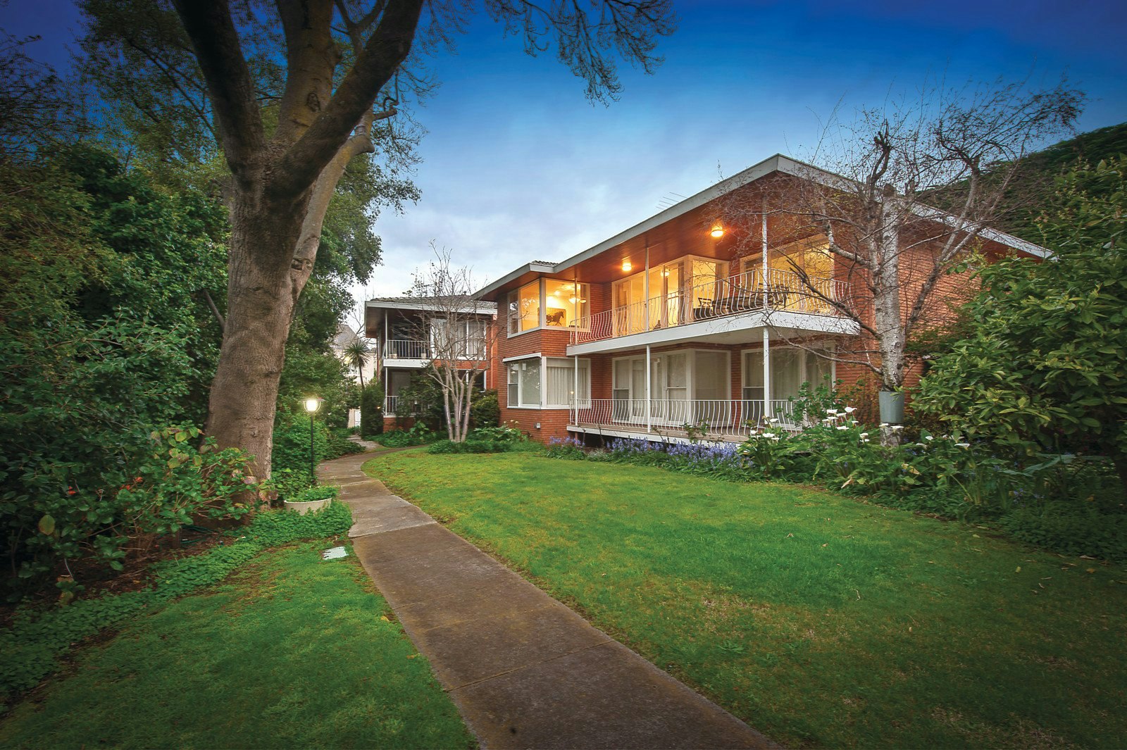 8/40 Lansell Road, Toorak, VIC