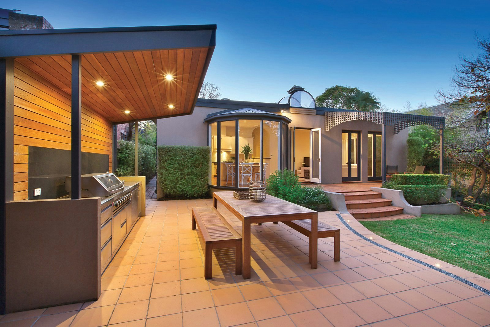 8 Canterbury Road, Toorak, VIC