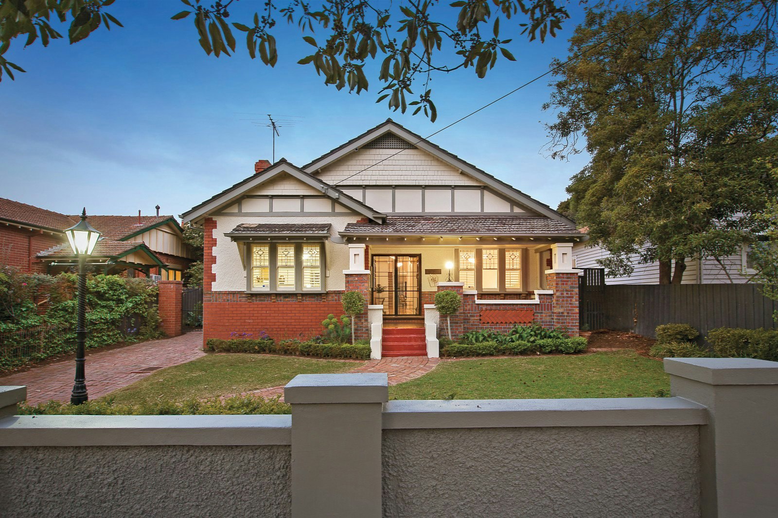 13 Compton Street, Canterbury, VIC