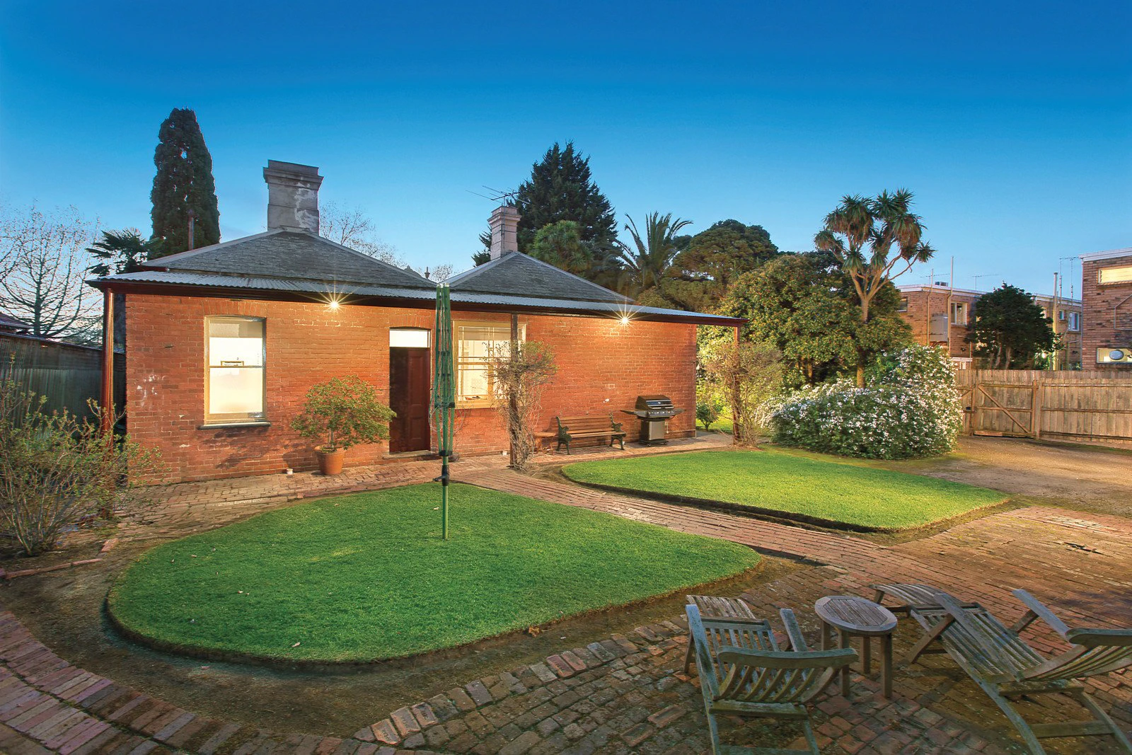 1 Beaconsfield Road, Hawthorn East, VIC