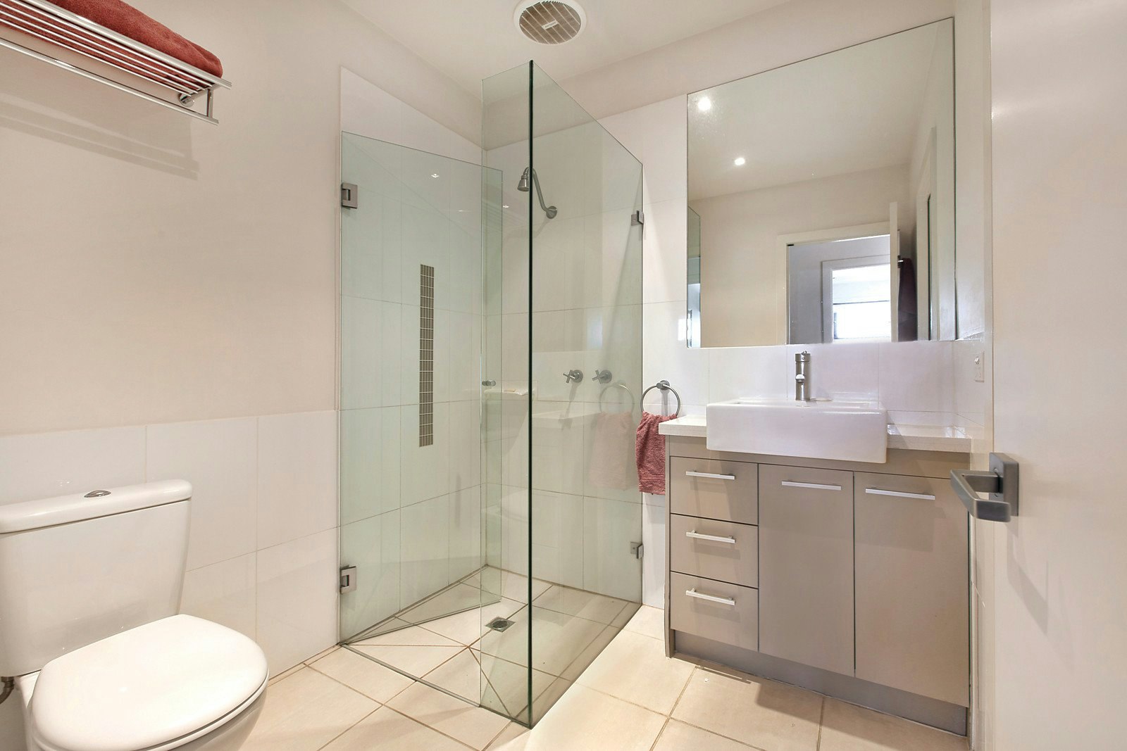 2/38 Riversdale Road, Hawthorn, VIC