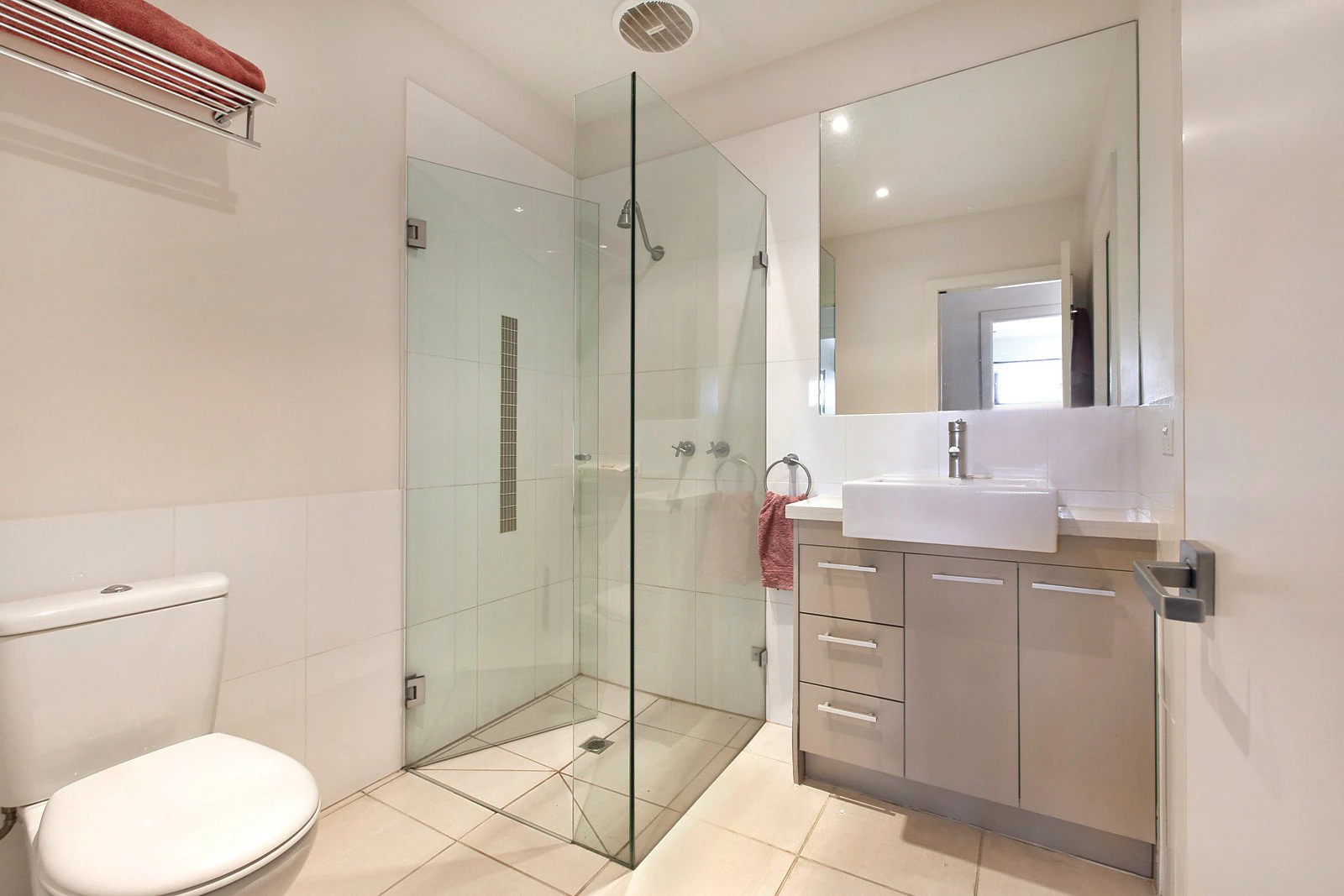 2/38 Riversdale Road, Hawthorn, VIC