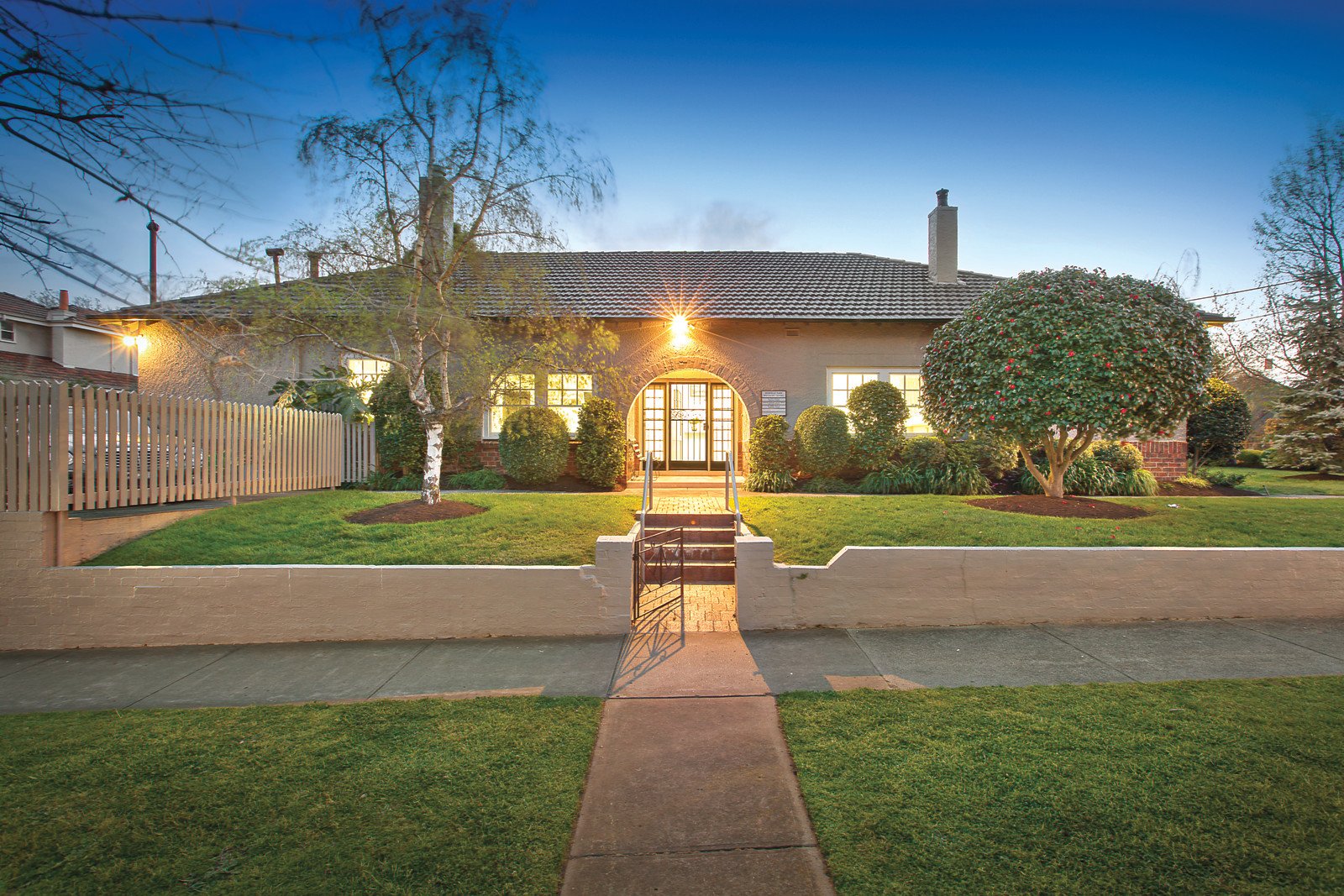 834 Riversdale Road, Camberwell - Image 1