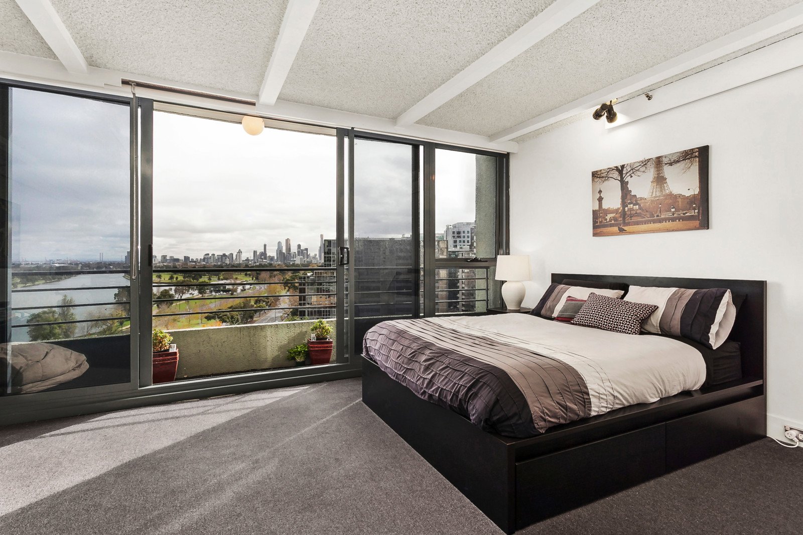 1105/81 Queens Road, Melbourne - Thumbnail 3
