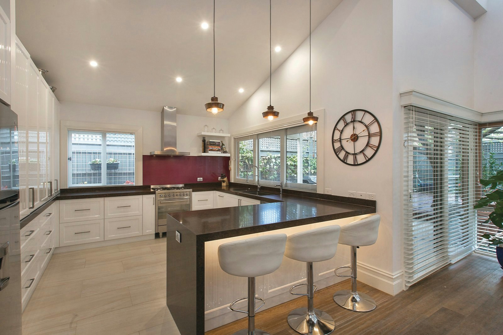 13 Longmore Street, St Kilda West, VIC